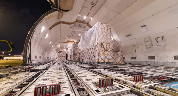 What are the advantages of looking for import and export freight