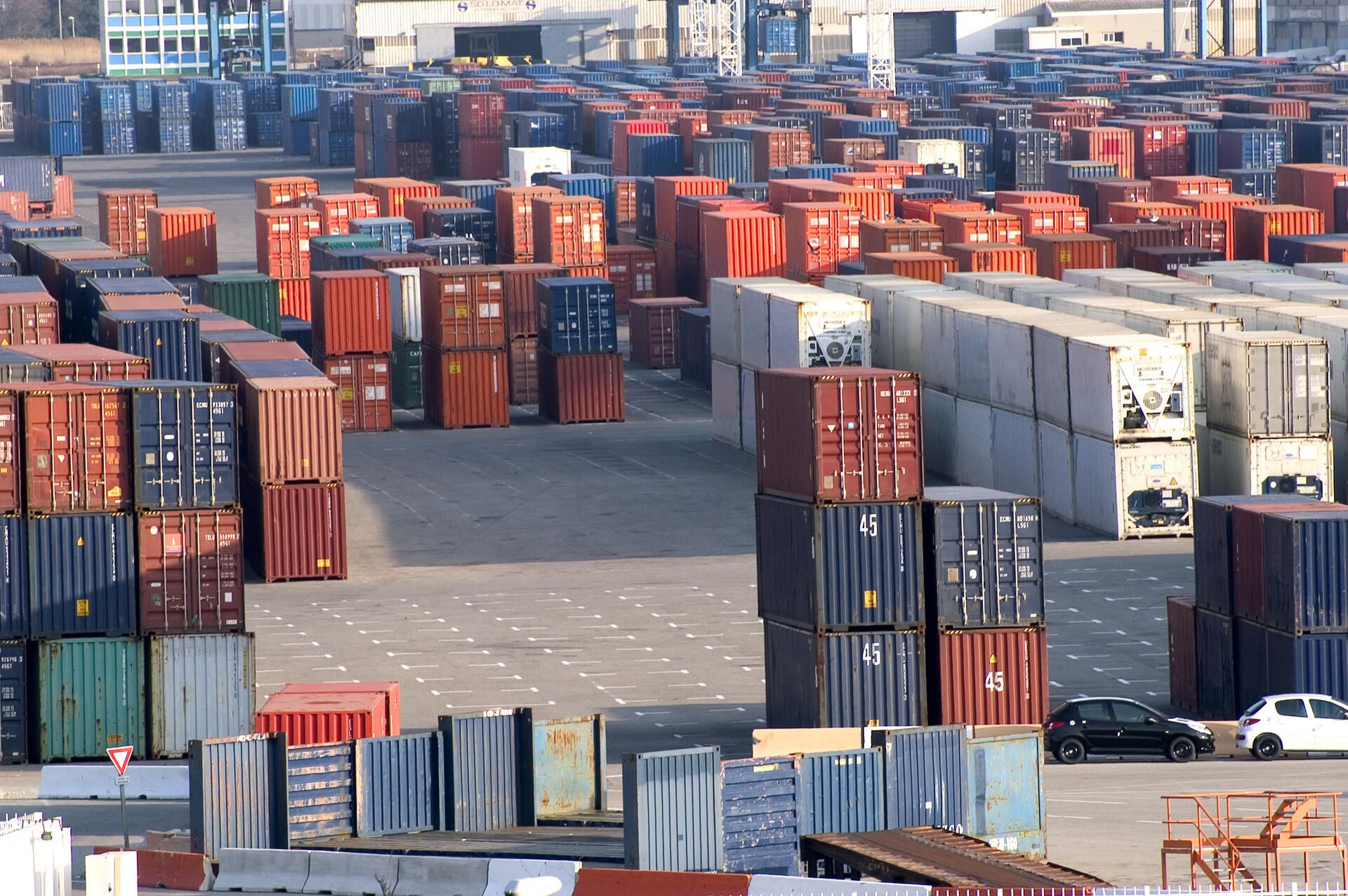 How to Choose the Best International Logistics Provider for Your Business
