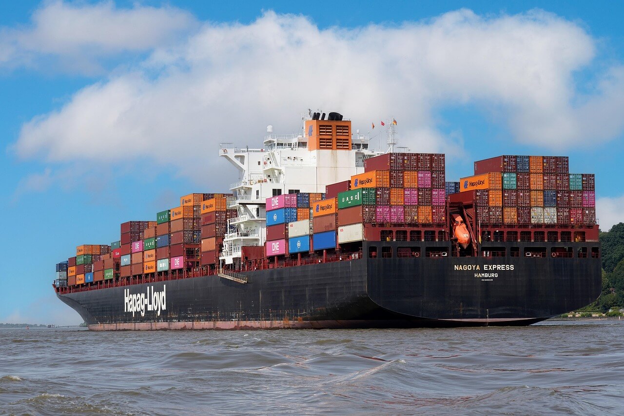 What are the preparation requirements for customs clearance documents in Saudi Arabia?