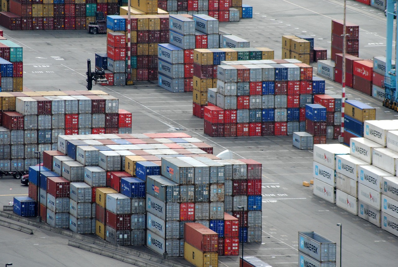 What is the delivery time for international freight from China to Kenya?