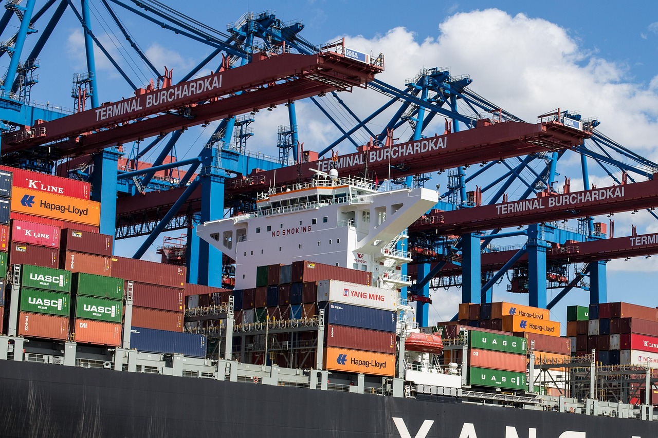 How to air freight dairy products to Dubai for international freight?