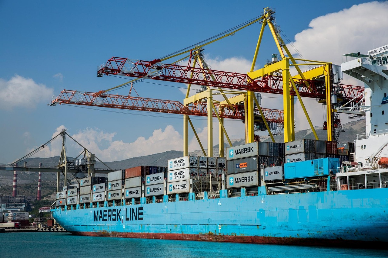 Precautions for international express delivery of wool products to Dubai